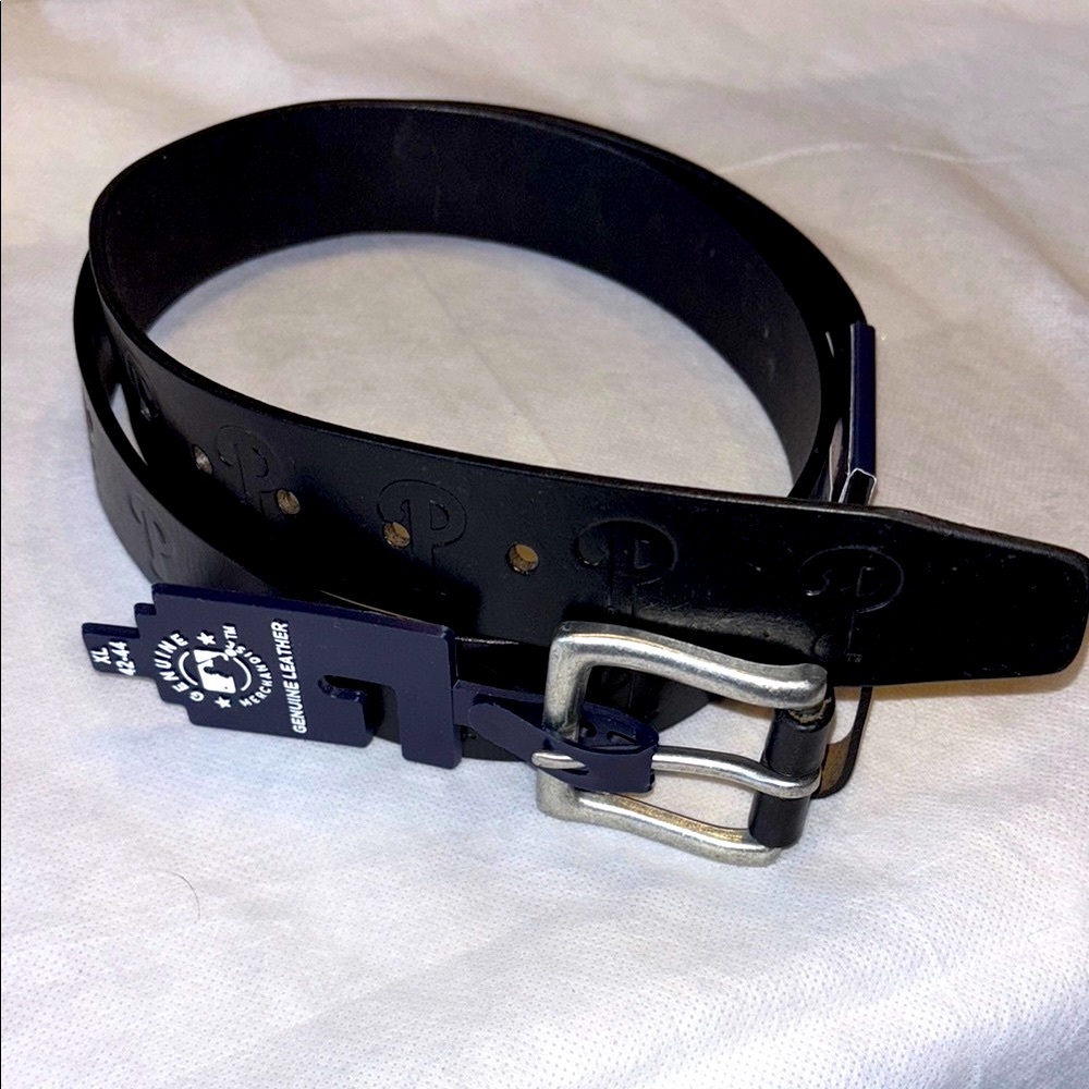 MLB Phillies Baseball Black Genuine Leather Belt Silver Buckle Size 42 44 XL New